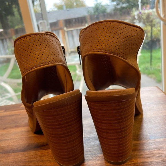 Coconuts by Matisse High Heeled Sandals - Picture 3 of 3